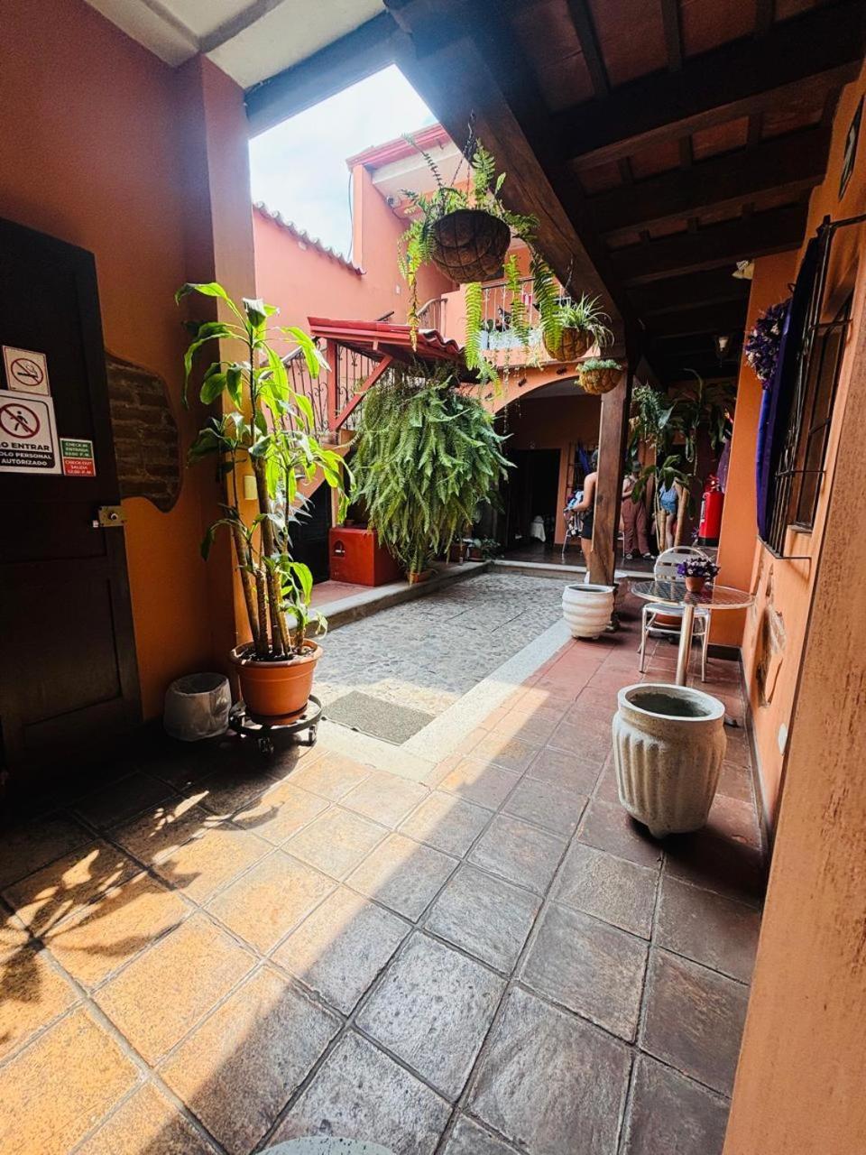Hotel Chilero Y Cafe Antigua Exterior foto